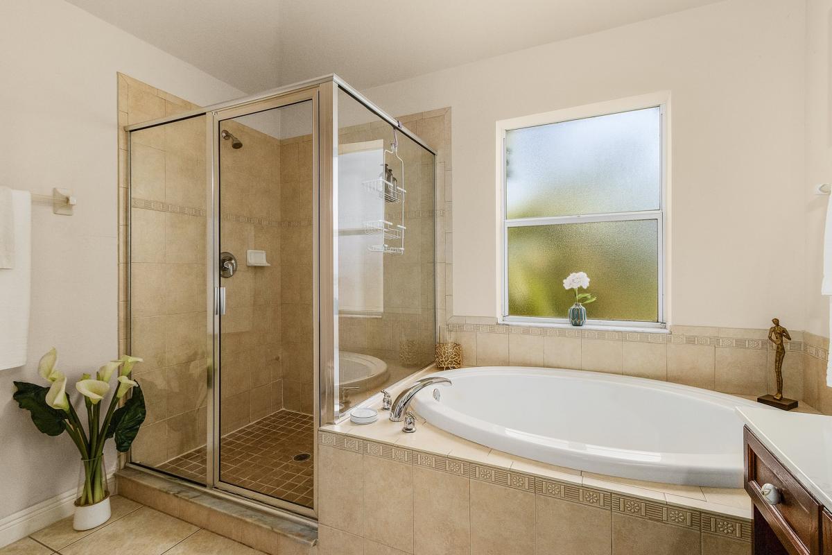 19-web-or-mls-0C6A4731