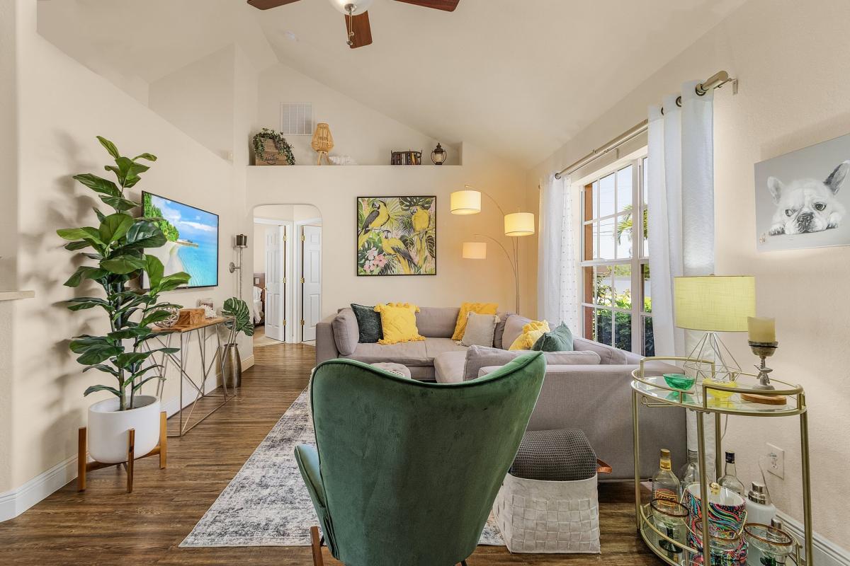 8-web-or-mls-0C6A4640